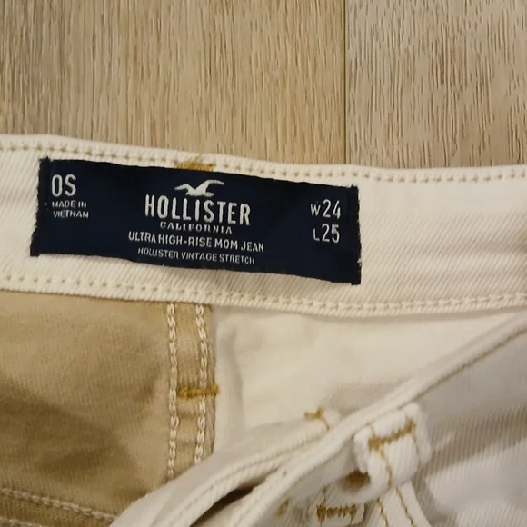 Hollister Mom Jeans Two Tone Ultra High 24x25 - Picture 3 of 4